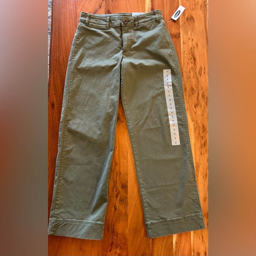 Old Navy Women's Juniors Khaki Pants Olive Green Mid Rise Wide Leg Size 0